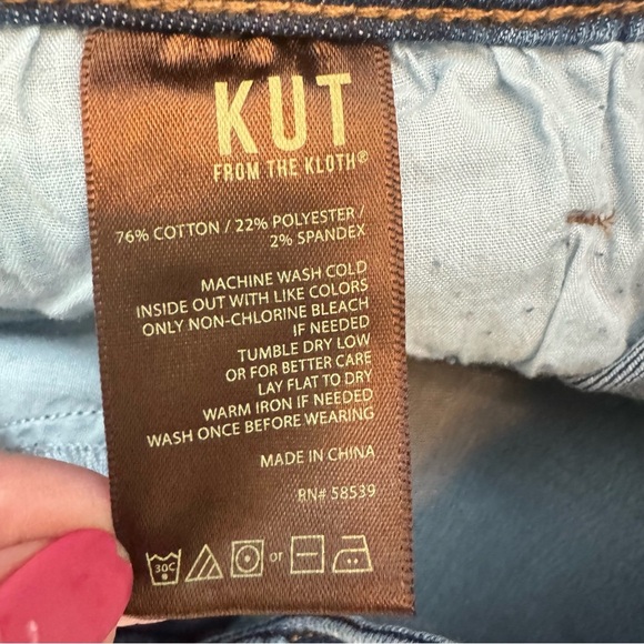 Kut From The Kloth High Rise Boyfriend Short - Picture 5 of 7